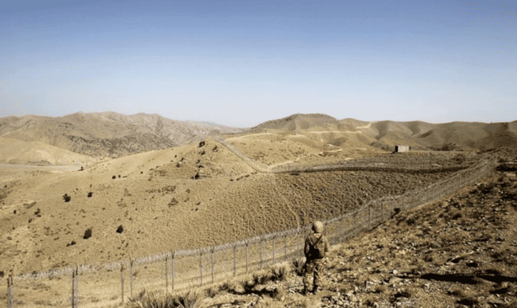 Videos on Social Media Show Taliban Destroying Pakistan-Erected Border Signs