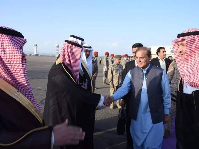 Forget Kashmir and Befriend India: Saudi Arabia's Blunt Message To Pakistan